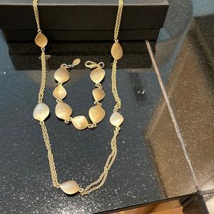 Brooks Brothers necklace/ bracelet set  🌺